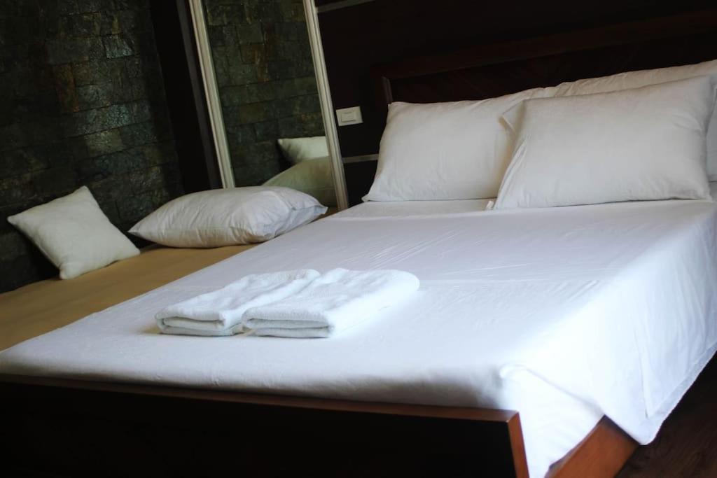 Antonio'S Place, 3 Mins To Mactan Airport, Fast Internet With Netflix Đảo Mactan Ngoại thất bức ảnh
